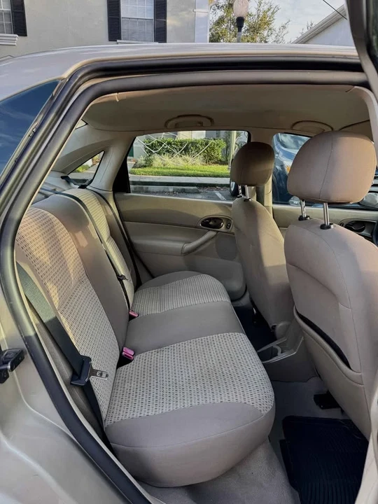 2007 Ford Focus 2nd Gen - Image 4 of 6