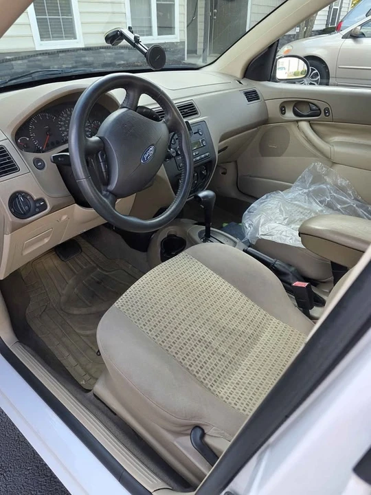 2007 Ford Focus 1st Gen - Image 7 of 7