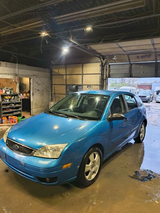 2007 Ford Focus 1st Gen - Image 2 of 13