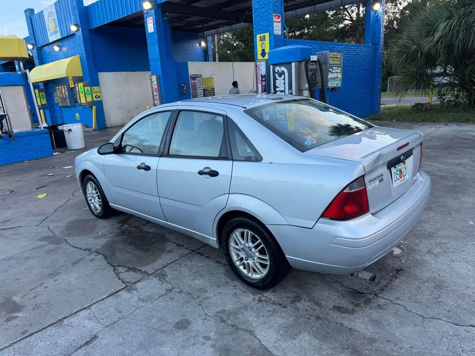 2007 Ford Focus 2nd Gen - Image 6 of 6