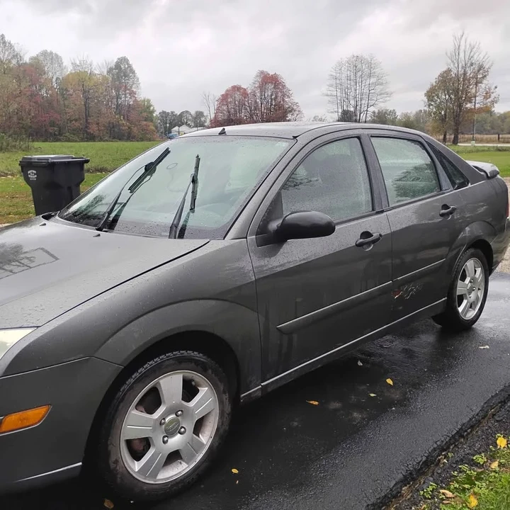 2007 Ford Focus 2nd Gen - Image 2 of 3