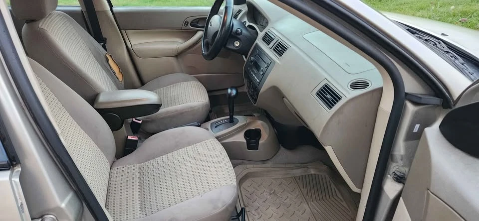 2007 Ford Focus 2nd Gen - Image 12 of 13