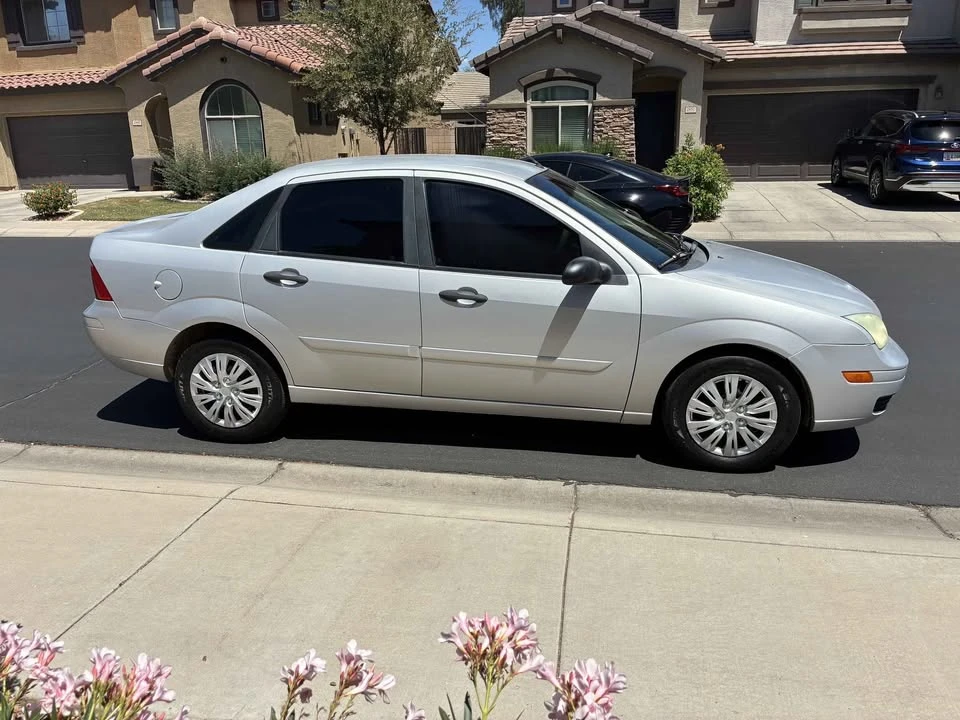 2007 Ford Focus 1st Gen - Image 2 of 16