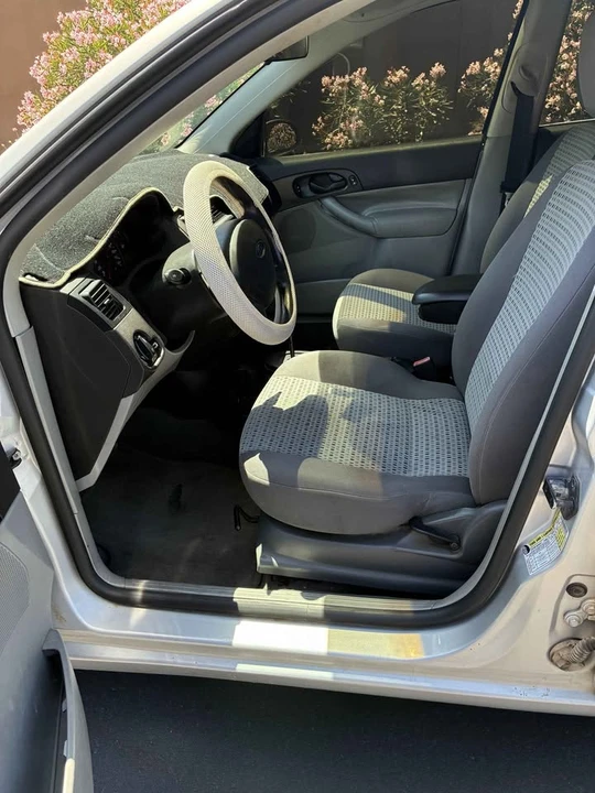 2007 Ford Focus 1st Gen - Image 9 of 16