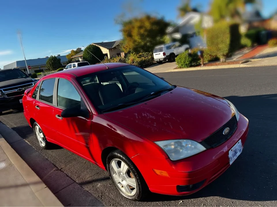 2007 Ford Focus 2nd Gen - Image 2 of 12