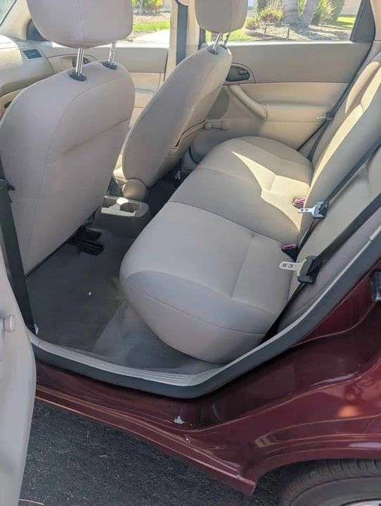 2007 Ford Focus 1st Gen - Image 10 of 12