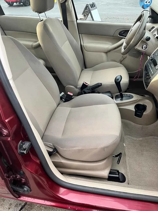 2007 Ford Focus 1st Gen - Image 5 of 12
