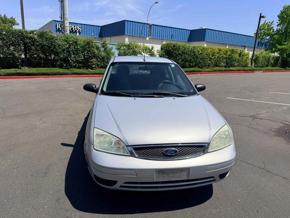 2007 Ford Focus 2nd Gen - Image 12 of 14