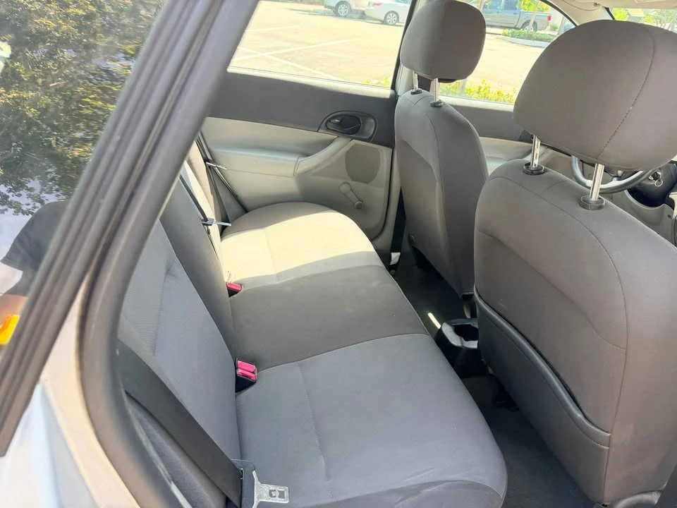 2007 Ford Focus 2nd Gen - Image 11 of 14
