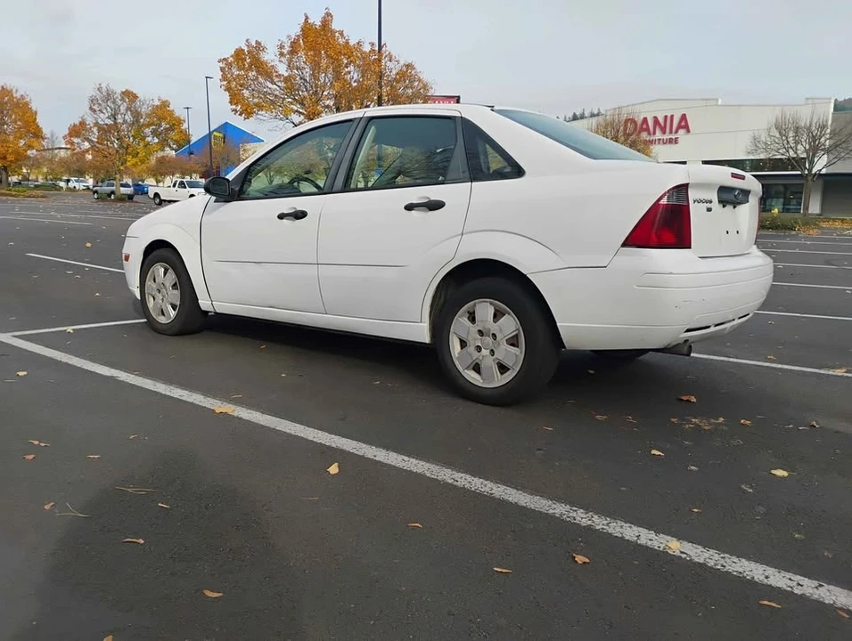 2007 Ford Focus 1st Gen - Image 4 of 8