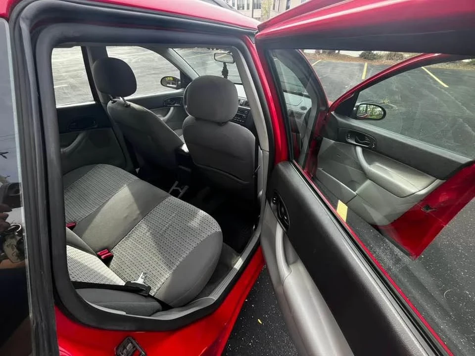 2007 Ford Focus 1st Gen - Image 18 of 19
