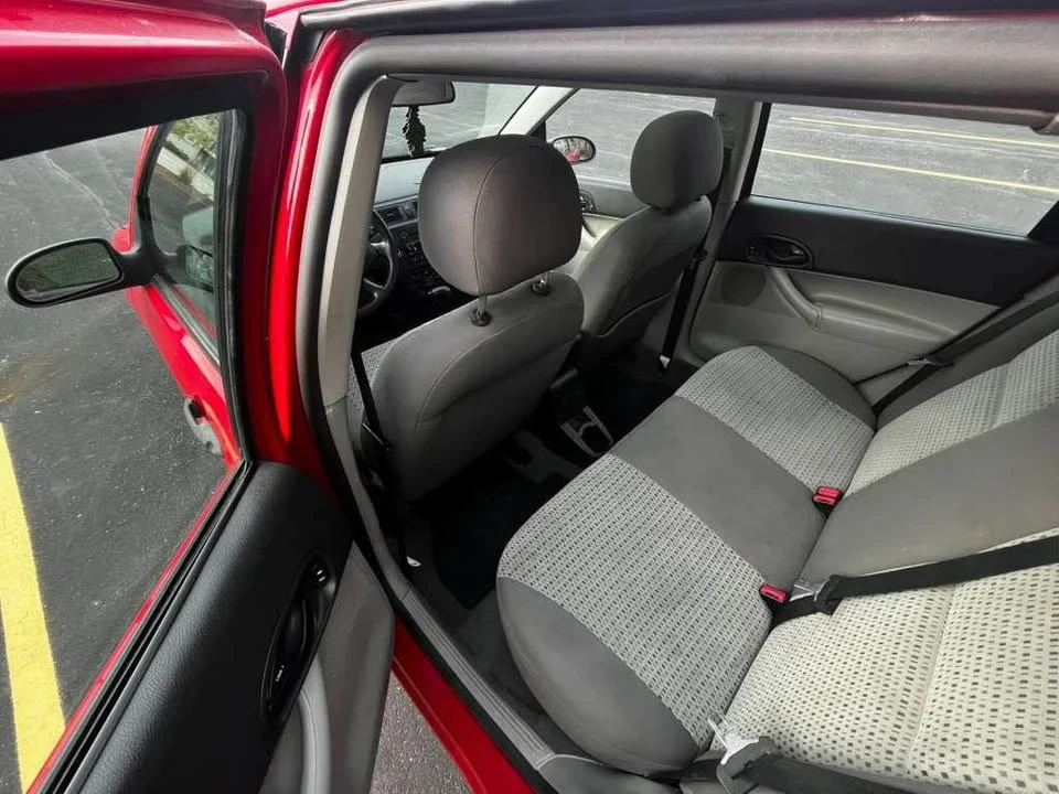 2007 Ford Focus 1st Gen - Image 8 of 19