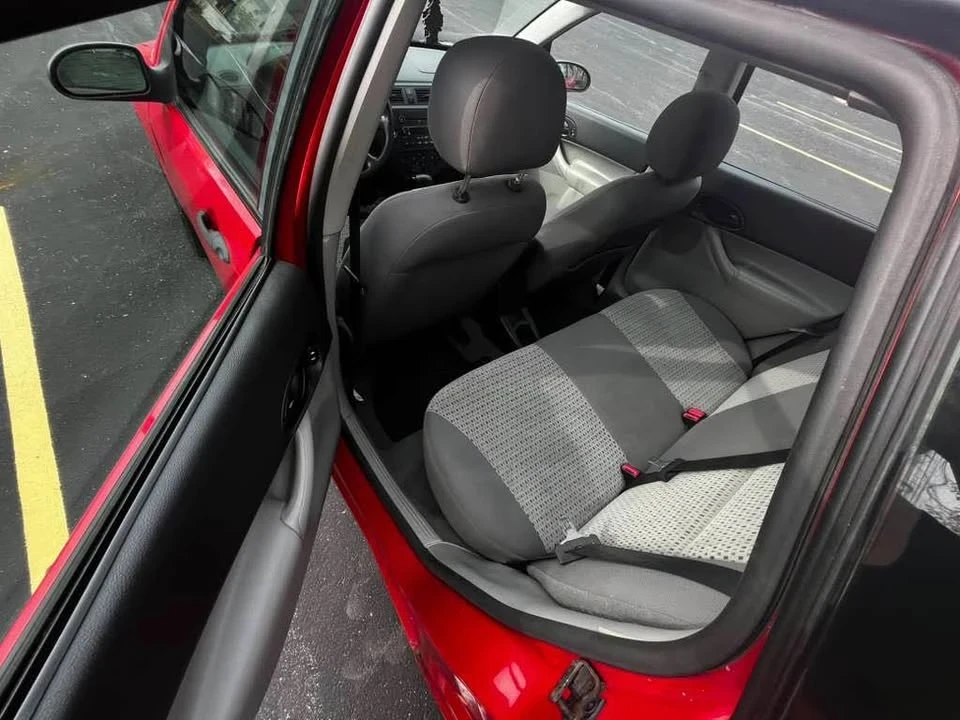 2007 Ford Focus 2nd Gen - Image 19 of 19