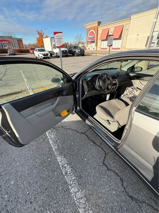2007 Ford Focus 2nd Gen - Image 5 of 12