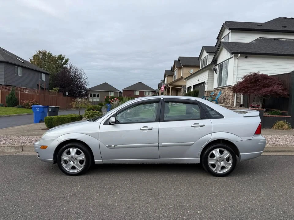 2007 Ford Focus 2nd Gen - Image 2 of 13