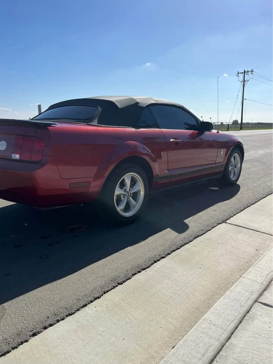 2007 Ford S197 Mustang - Image 4 of 11