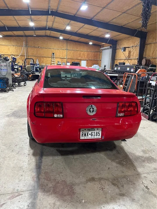 2007 Ford S197 Mustang - Image 7 of 8