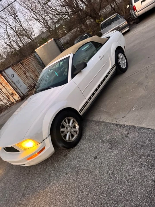 2007 Ford S197 Mustang - Image 3 of 10