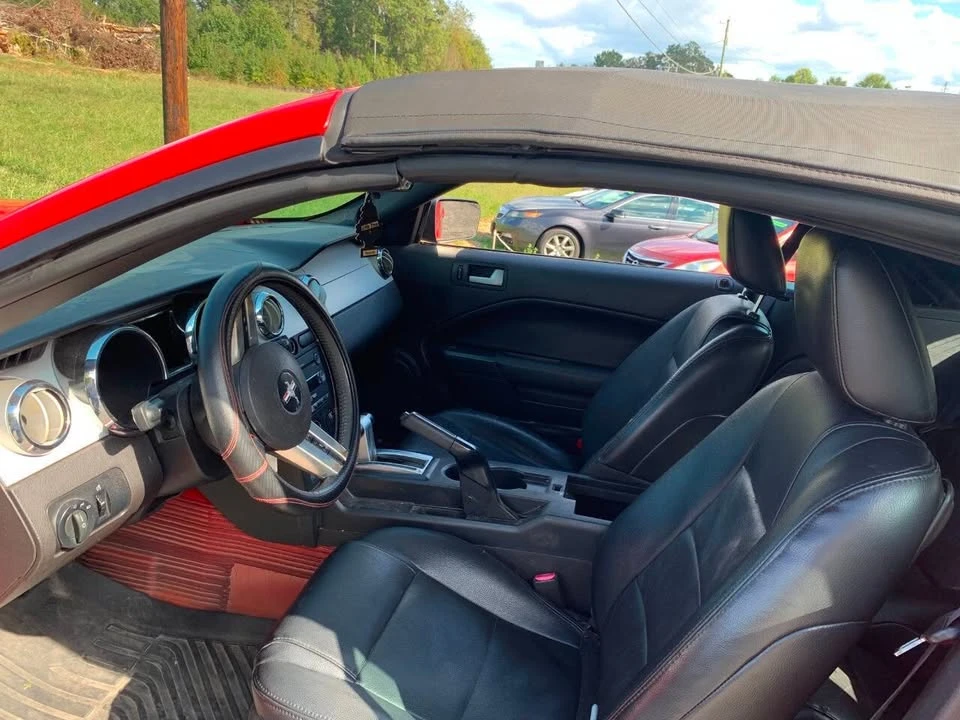2007 Ford S197 Mustang - Image 11 of 18