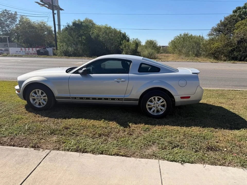 2007 Ford S197 Mustang - Image 3 of 10