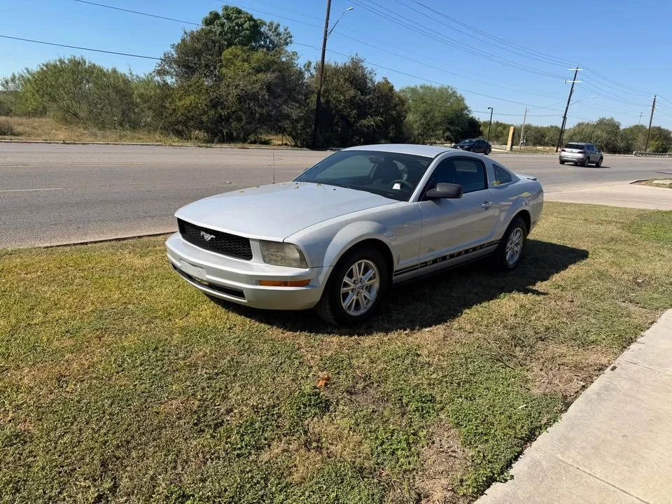 2007 Ford S197 Mustang - Image 2 of 10