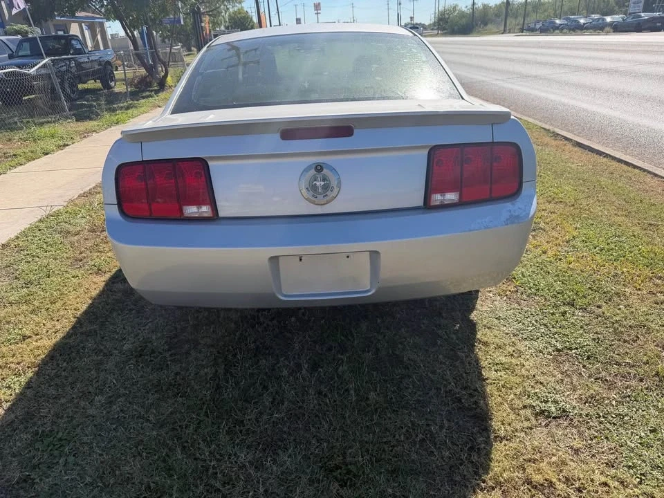 2007 Ford S197 Mustang - Image 6 of 10