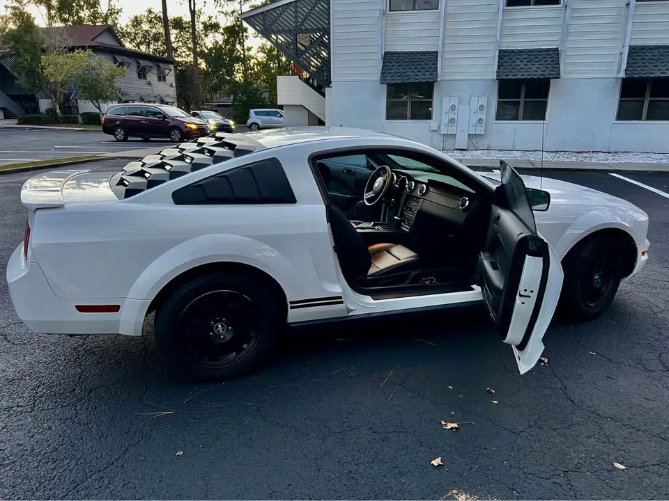 2007 Ford S197 Mustang - Image 9 of 19