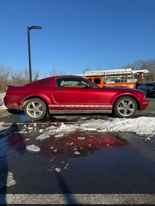 2007 Ford S197 Mustang - Image 3 of 9