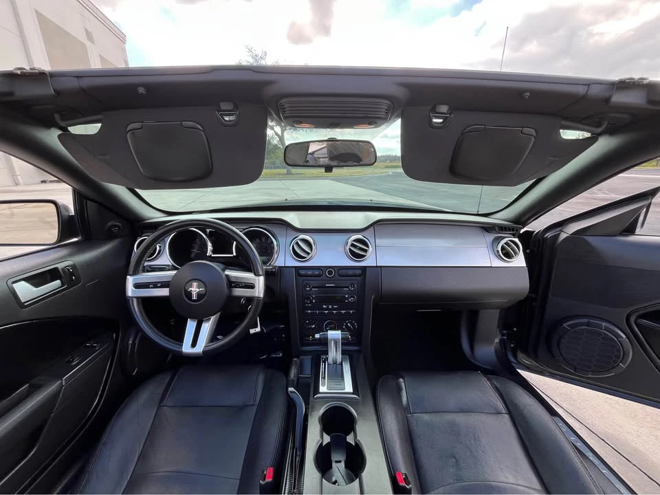 2007 Ford S197 Mustang - Image 11 of 12