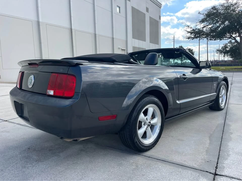 2007 Ford S197 Mustang - Image 2 of 12