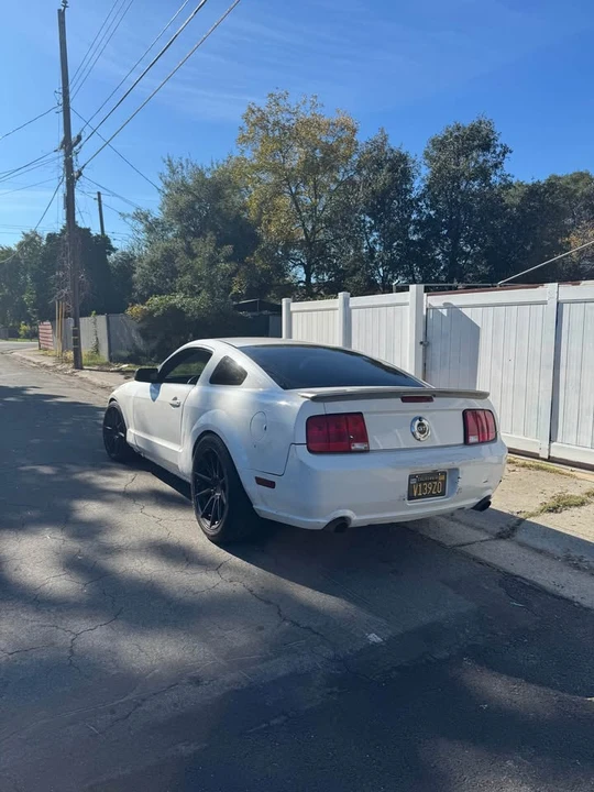 2007 Ford S197 Mustang - Image 2 of 6