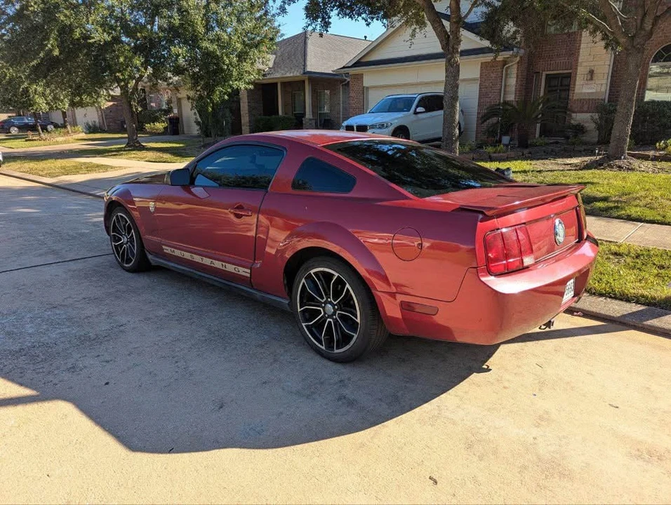 2007 Ford S197 Mustang - Image 3 of 10