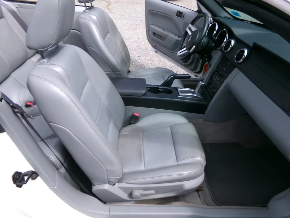 2007 Ford S197 Mustang - Image 16 of 20