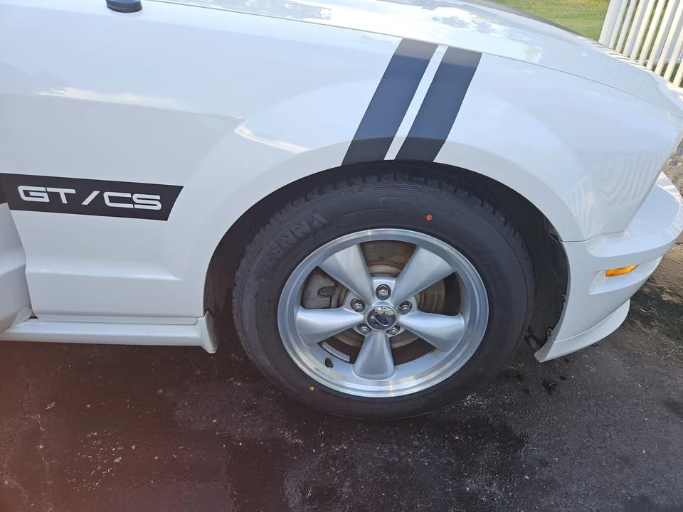 2007 Ford S197 Mustang - Image 7 of 14