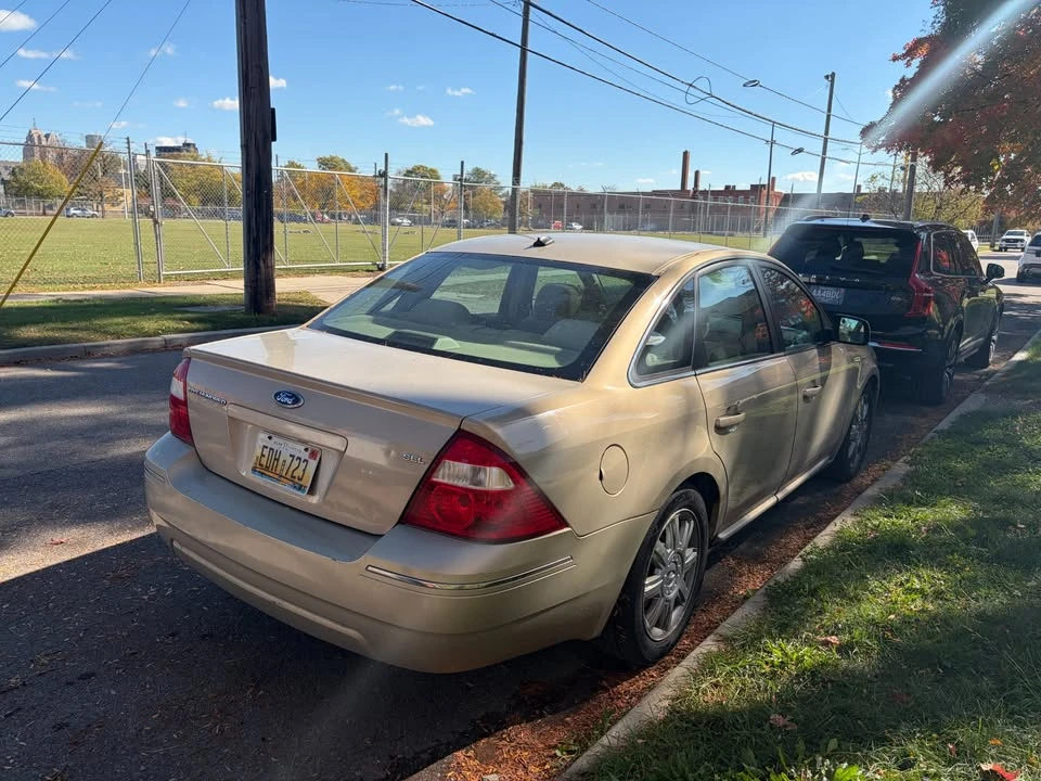2007 Ford Five Hundred - Image 2 of 5