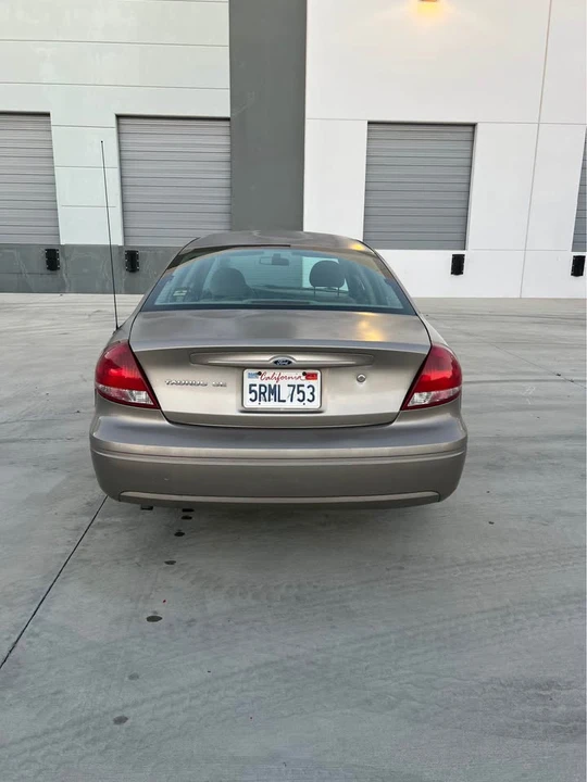 2007 Ford Taurus 4th Gen - Image 4 of 7
