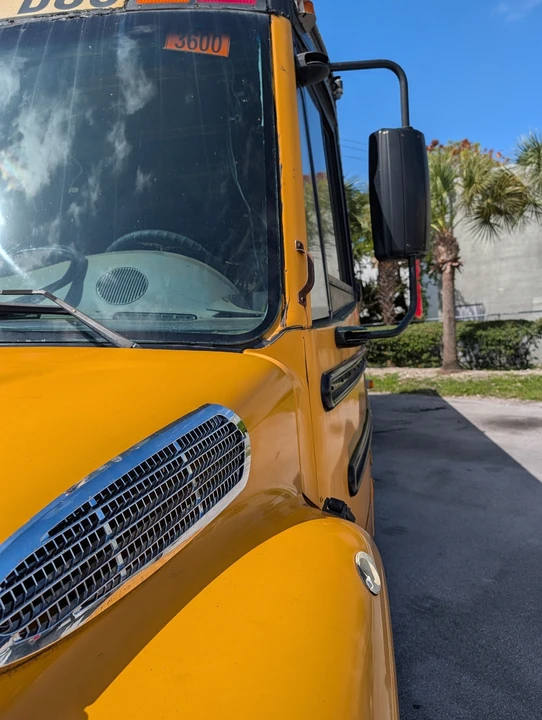 2007 Freightliner - Image 12 of 17
