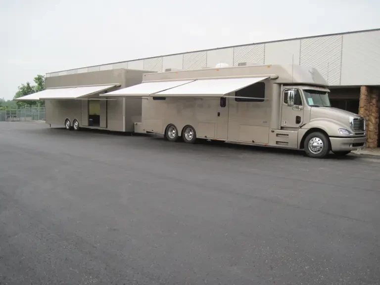2007 Freightliner - Image 2 of 2