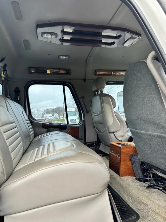 2007 Freightliner - Image 20 of 26