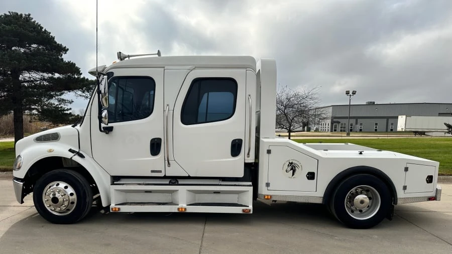 2007 Freightliner - Image 8 of 26