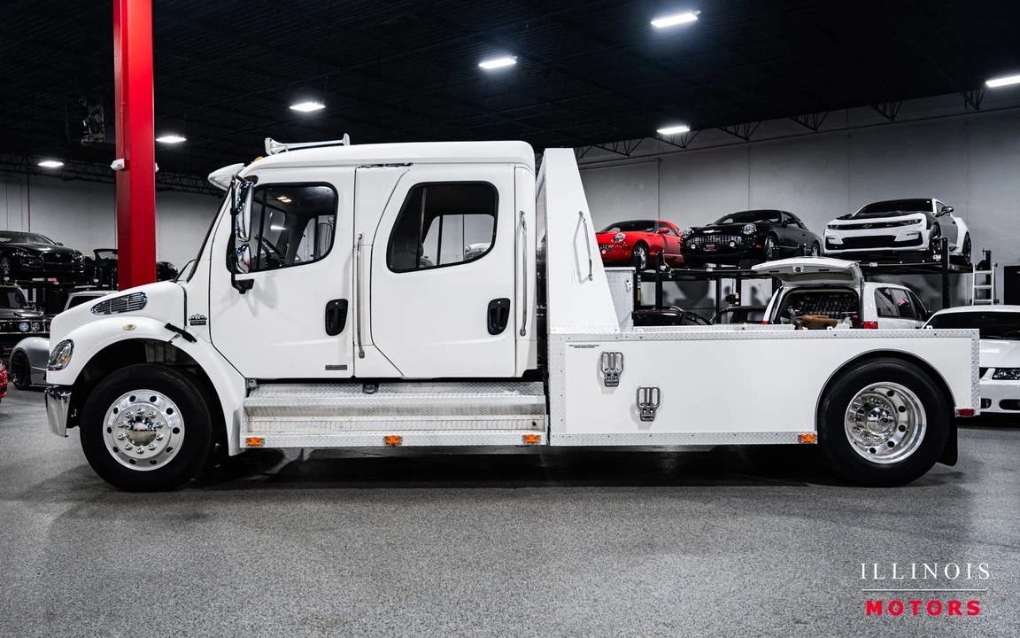 2007 Freightliner - Image 2 of 21