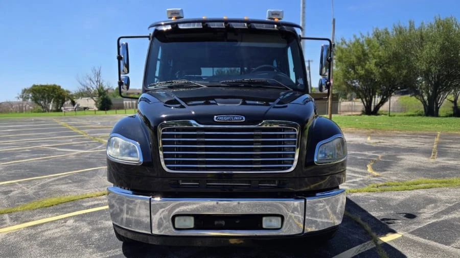 2007 Freightliner - Image 3 of 17