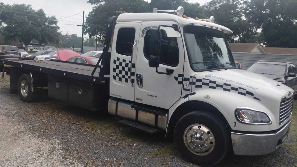 2007 Freightliner - Image 3 of 10
