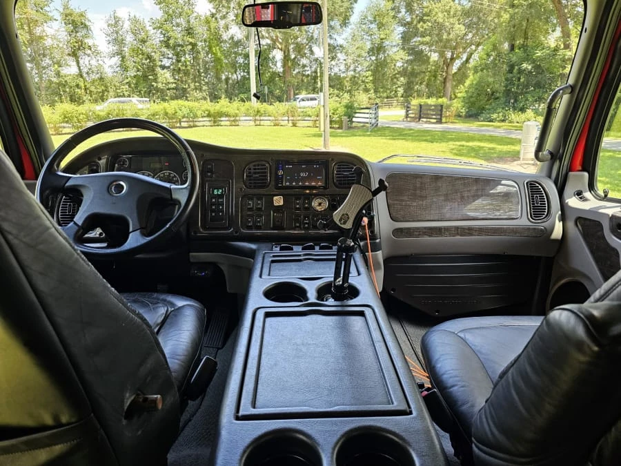 2007 Freightliner - Image 9 of 19