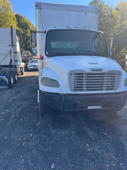 2007 Freightliner - Image 7 of 9