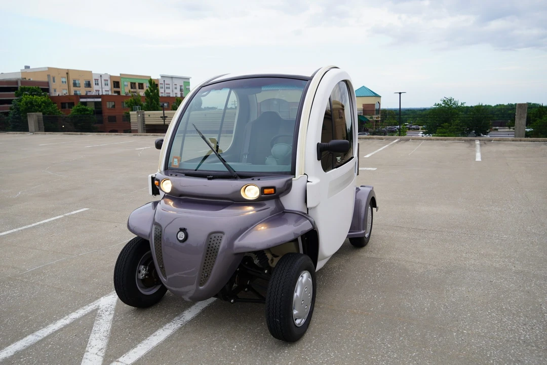 2007 Parts & Memorabilia Golf Carts - Image 2 of 31