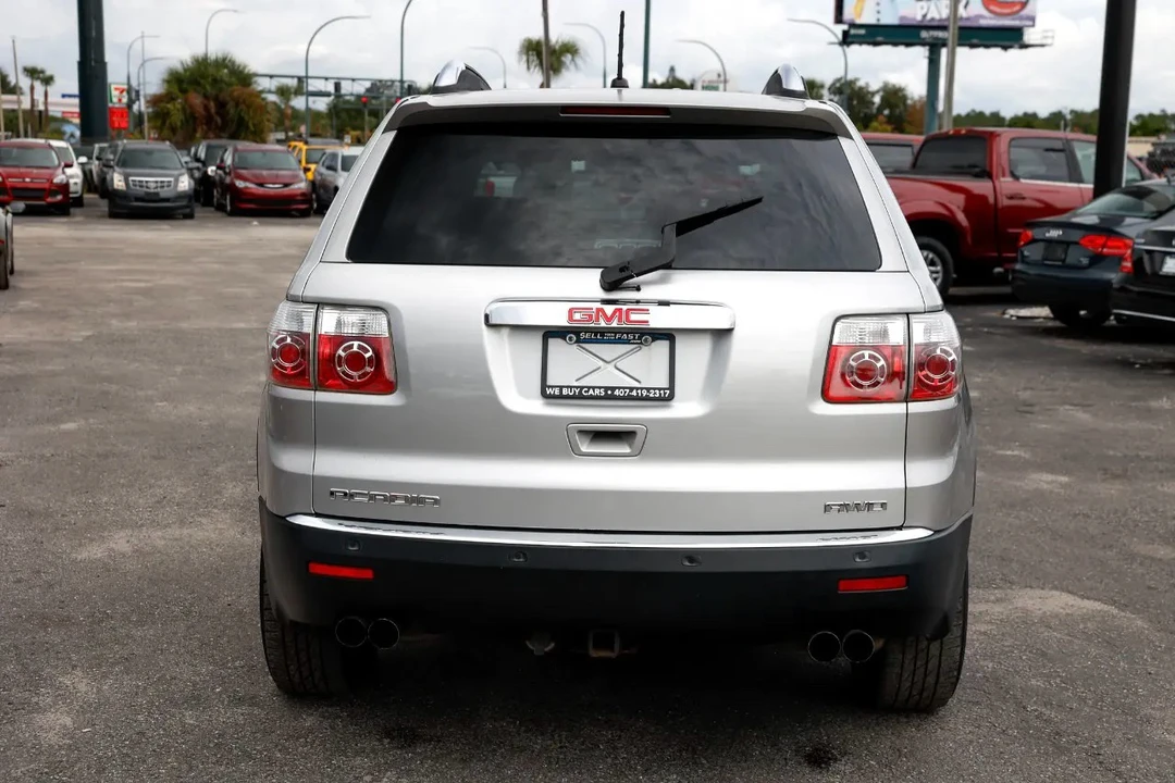 2007 GMC Acadia - Image 9 of 12