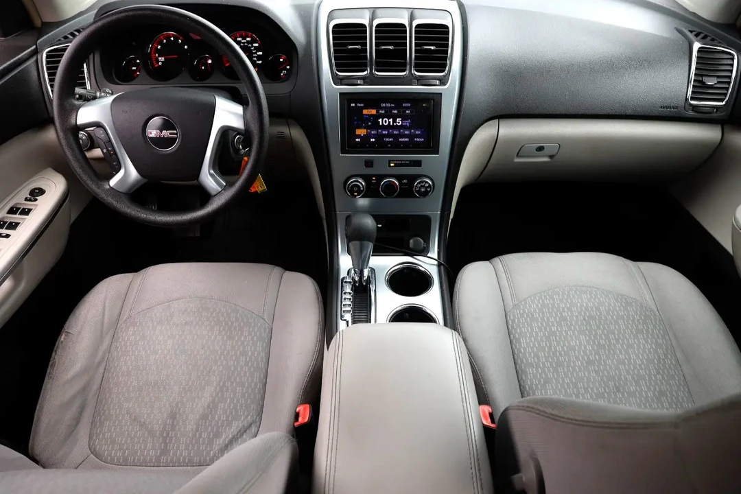 2007 GMC Acadia - Image 2 of 12