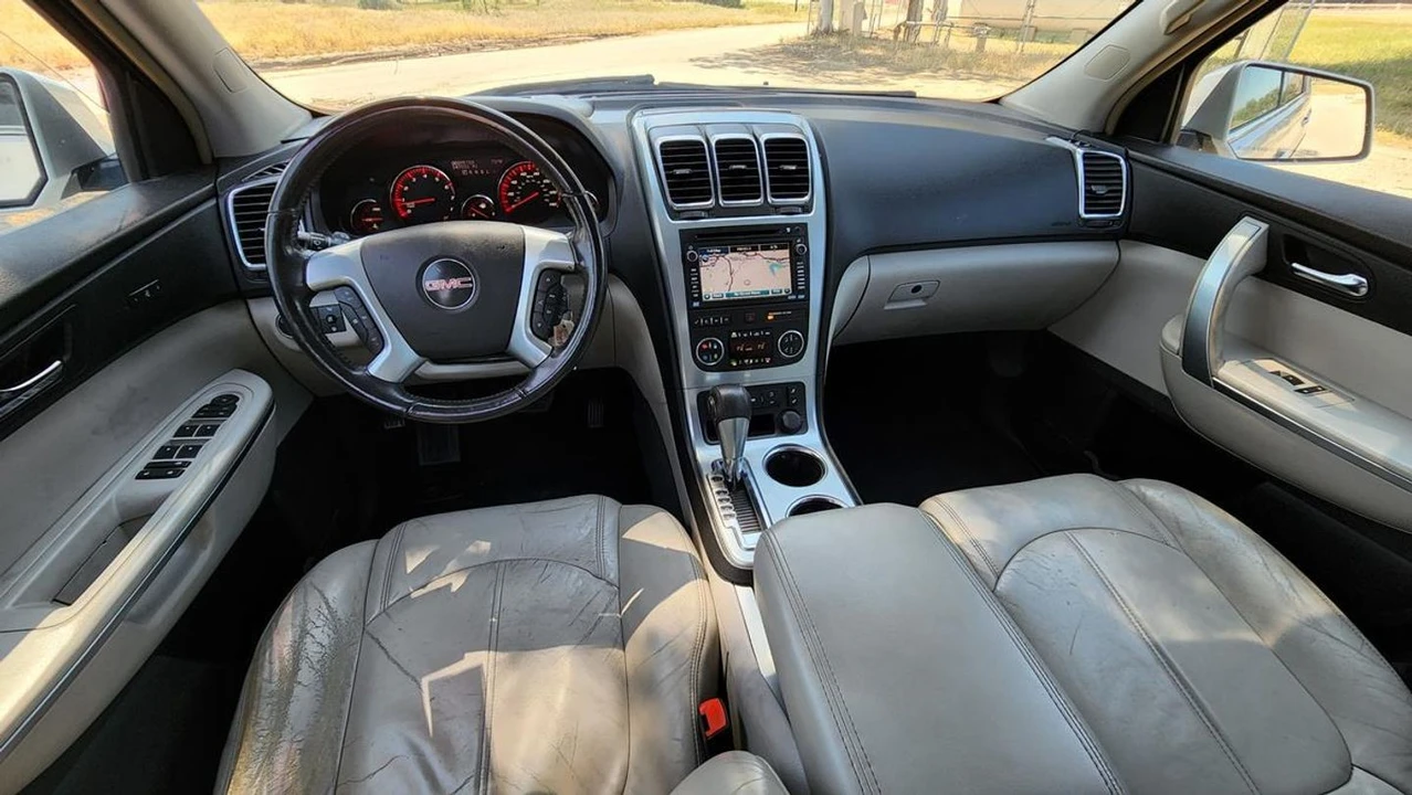 2007 GMC Acadia - Image 8 of 21