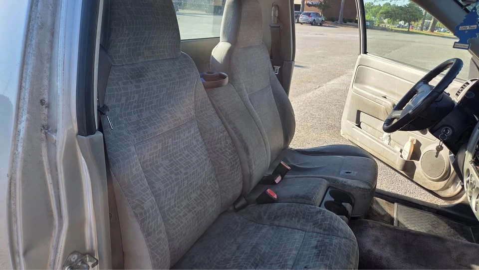 2007 GMC Canyon 1st Gen - Image 9 of 17